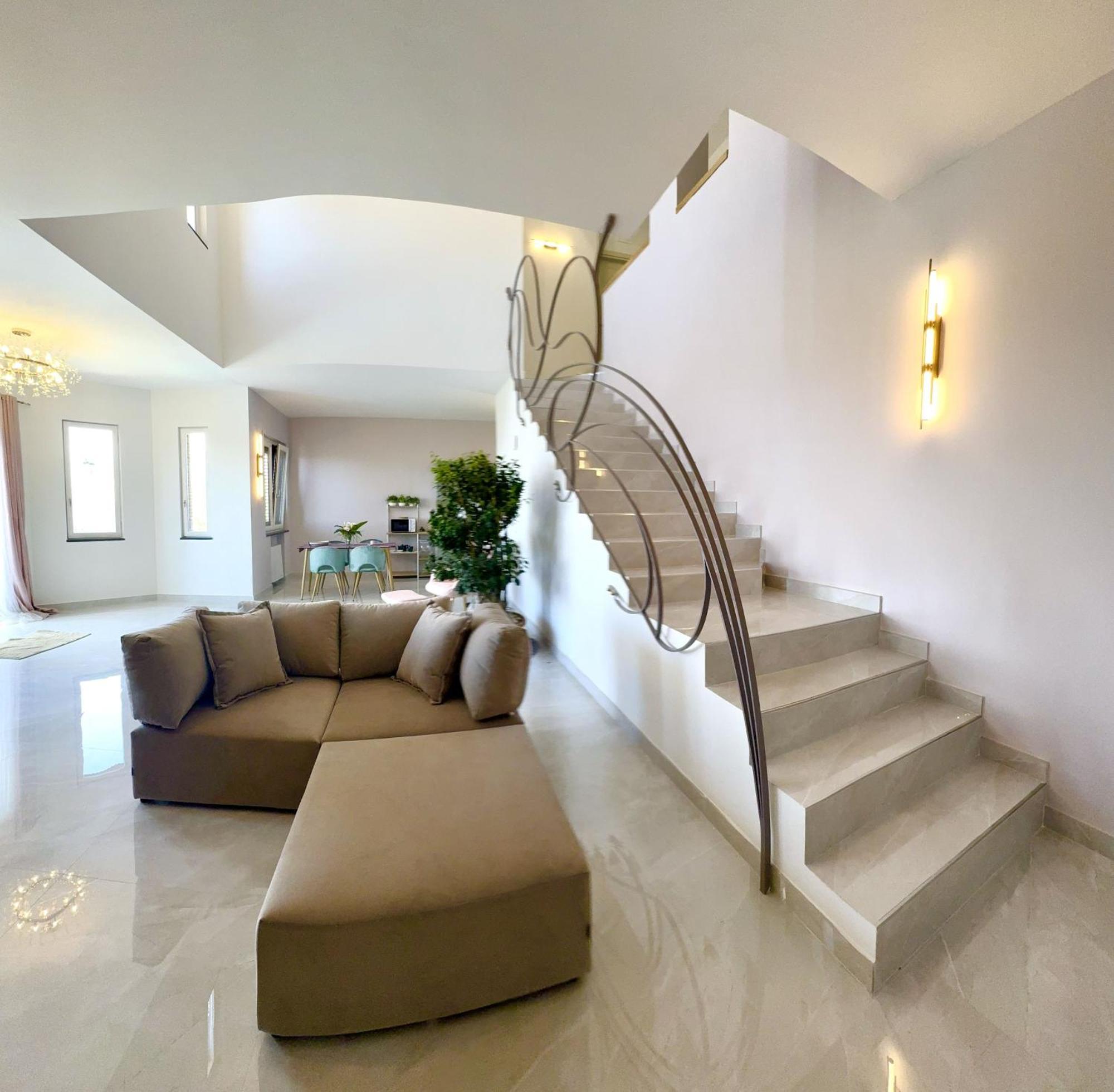 Villa C Luxury Estate SantʼAntonio Abate Стая снимка