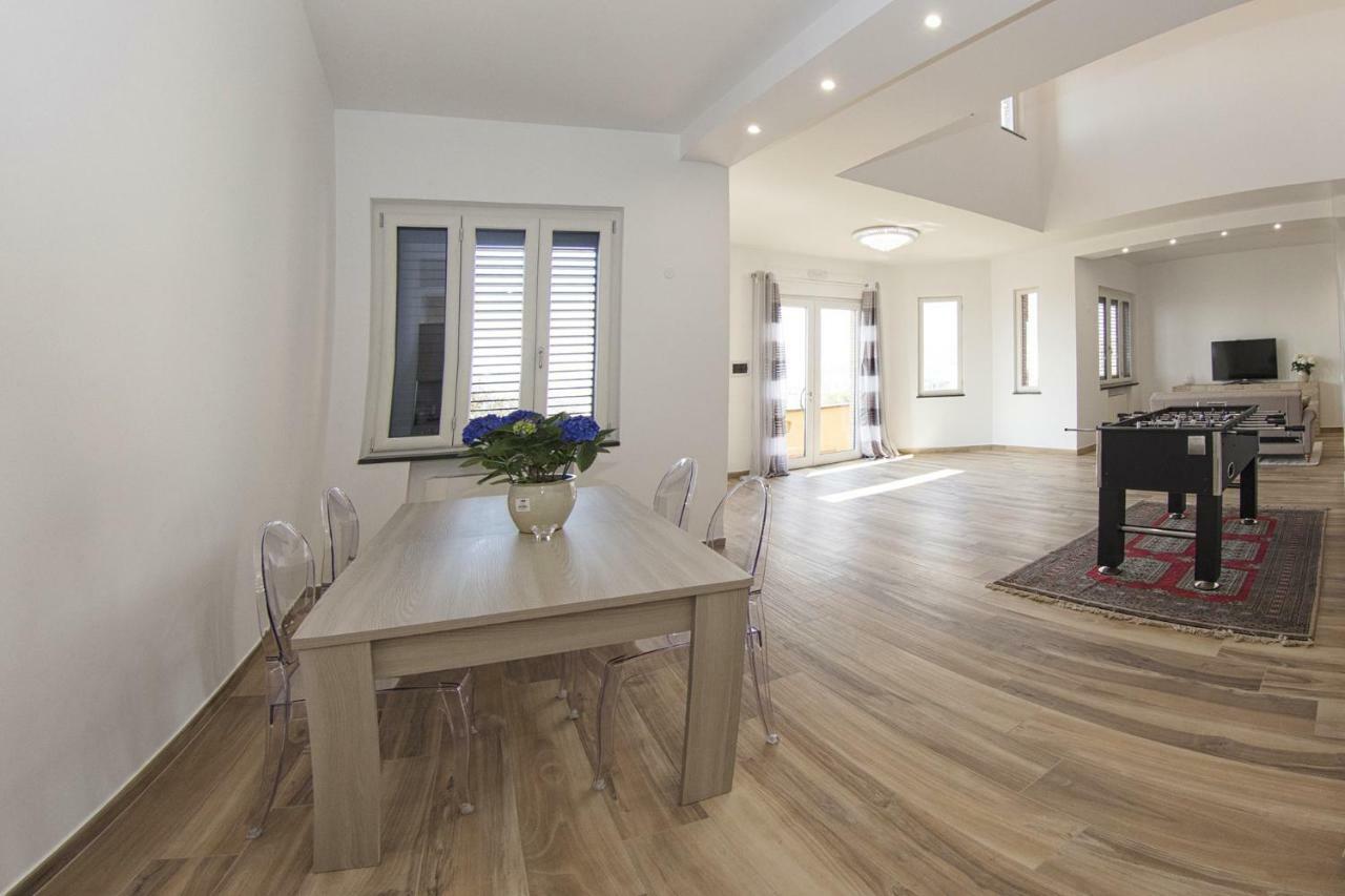 Villa C Luxury Estate SantʼAntonio Abate Екстериор снимка