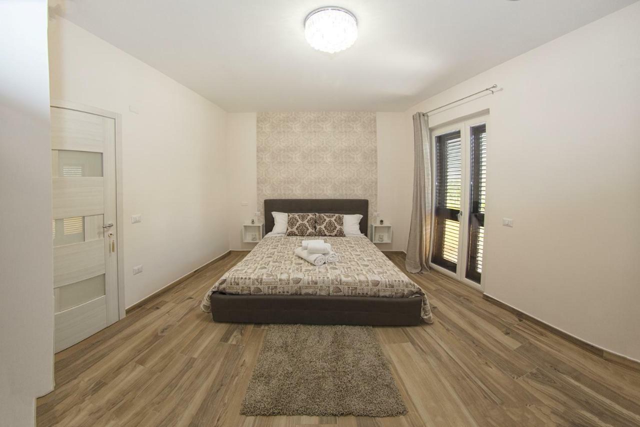 Villa C Luxury Estate SantʼAntonio Abate Екстериор снимка